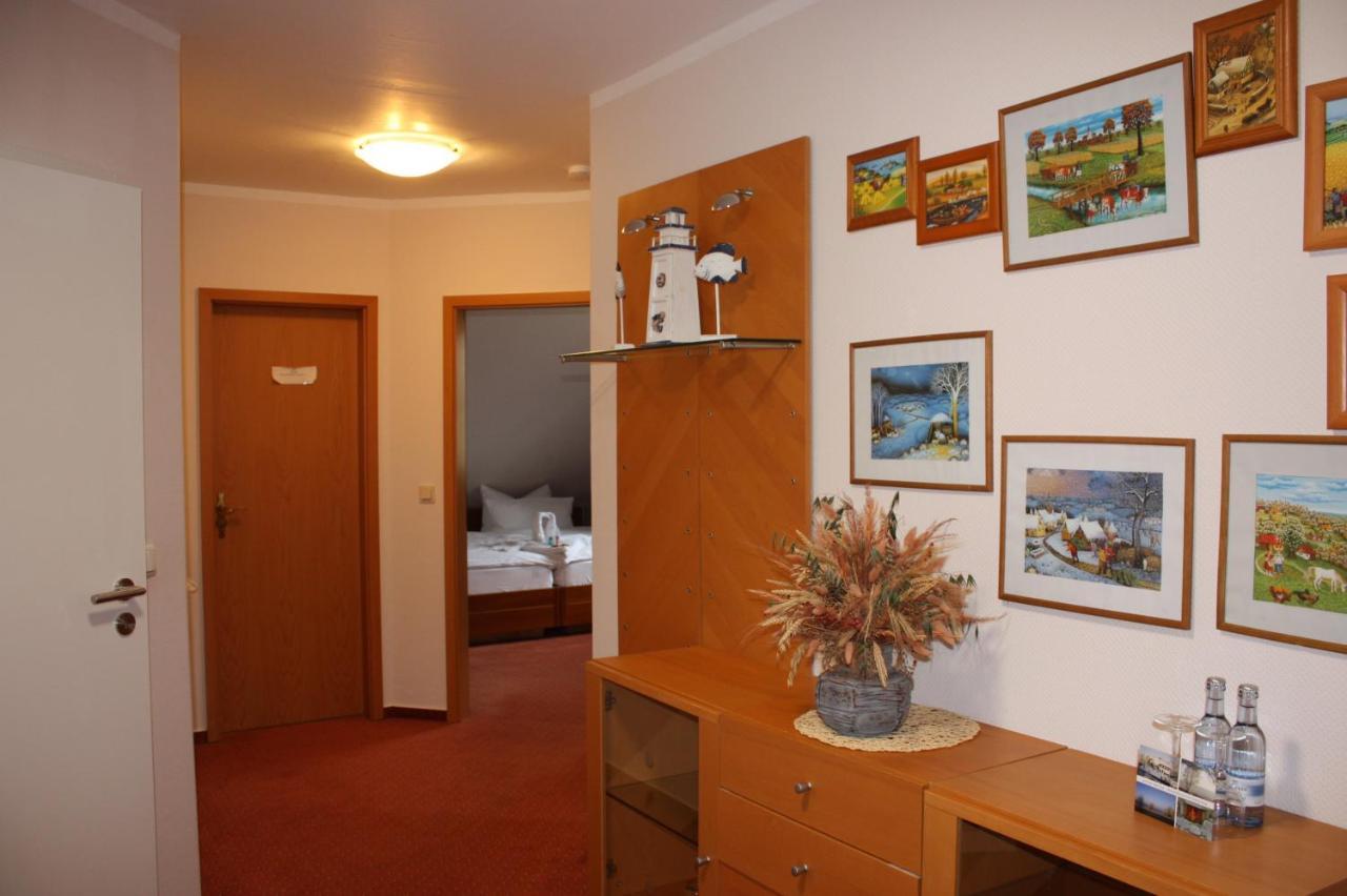 Pension und Schänke Lenzer Krug Malchow  Exterior foto